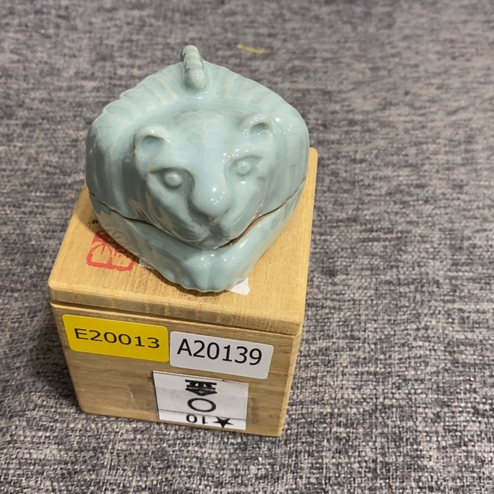 紫砂茶杯非常漂亮好看的碗