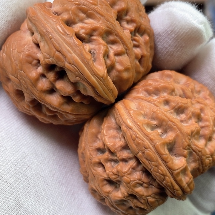 文玩核桃吊坠48全品货头一比一红皮大元宝