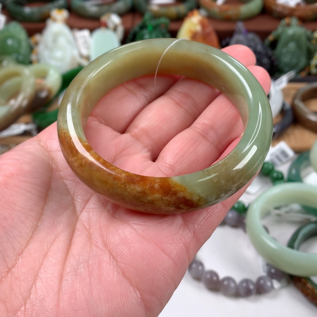 和田玉手镯未镶嵌56_57口径