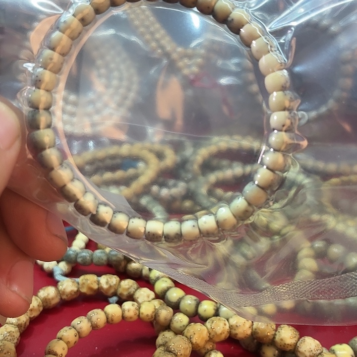 手串星月菩提6尺寸绿背大留白