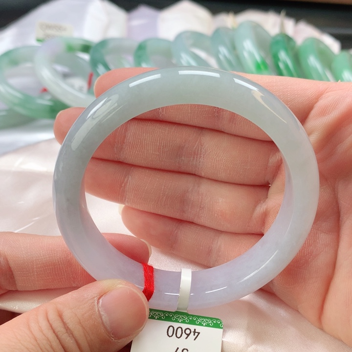 翡翠手镯未镶嵌缅甸A货翡翠手镯