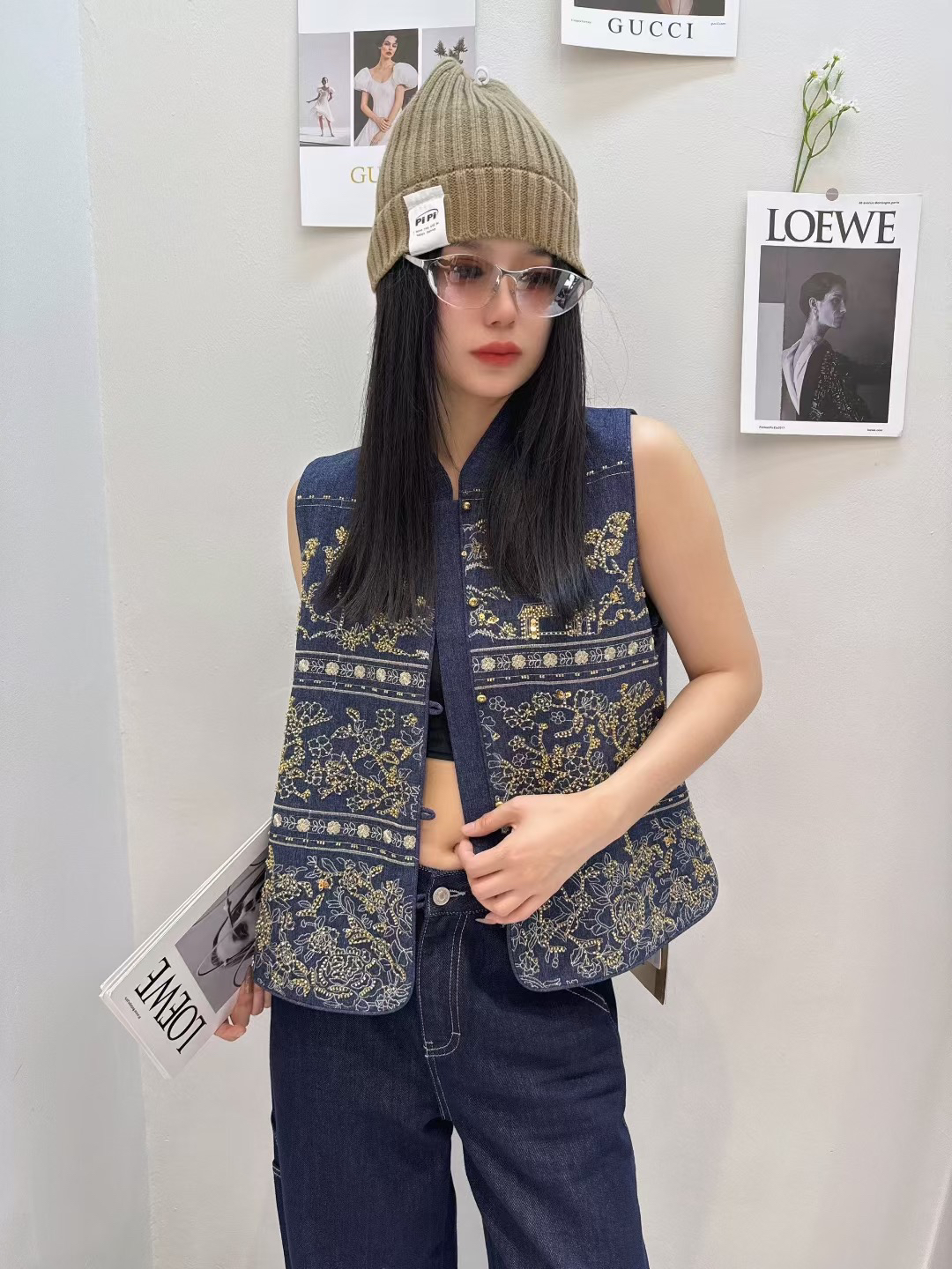 欧货牛仔马甲女2025春秋新款重工钉珠亮片刺绣新中式轻奢国风背心