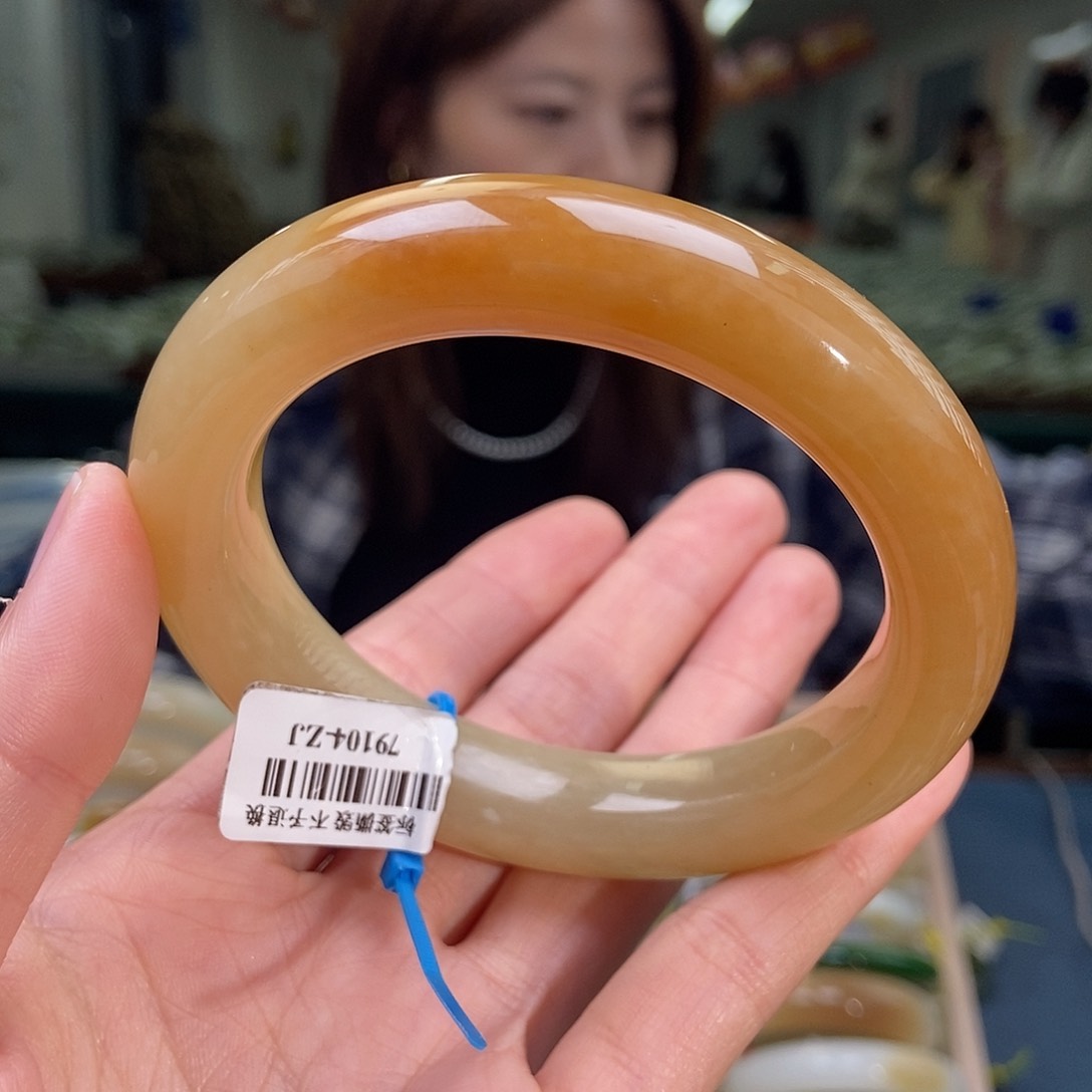 和田玉手镯未镶嵌60 61