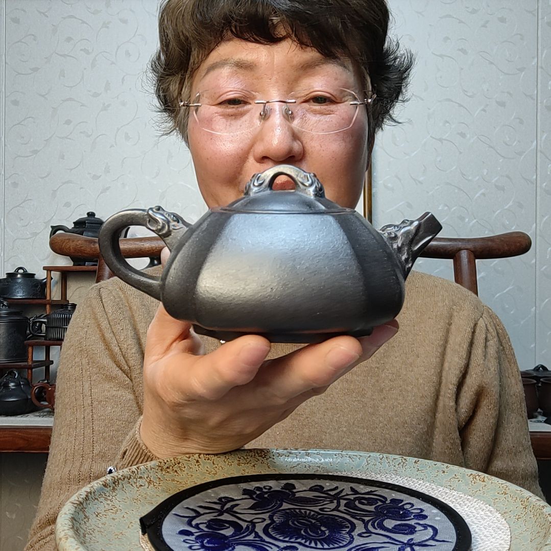 紫砂茶壶石黄四方祥龙260