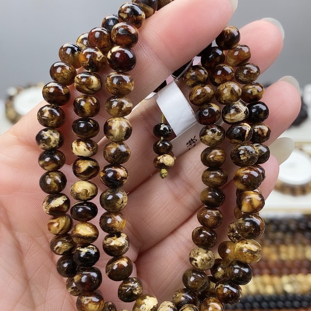 琥珀未镶嵌裸石琥珀7