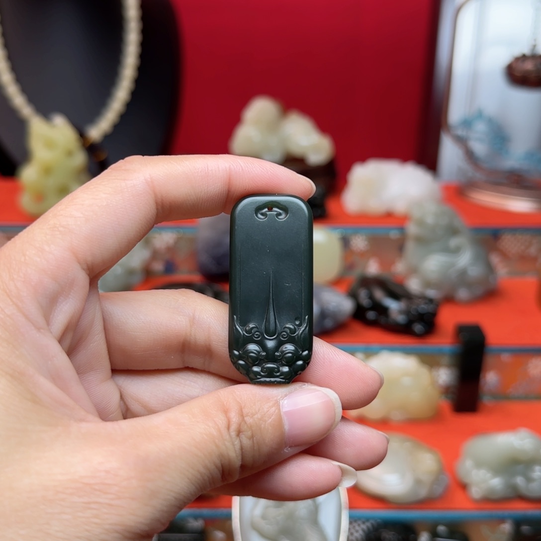 未镶嵌和田玉挂件