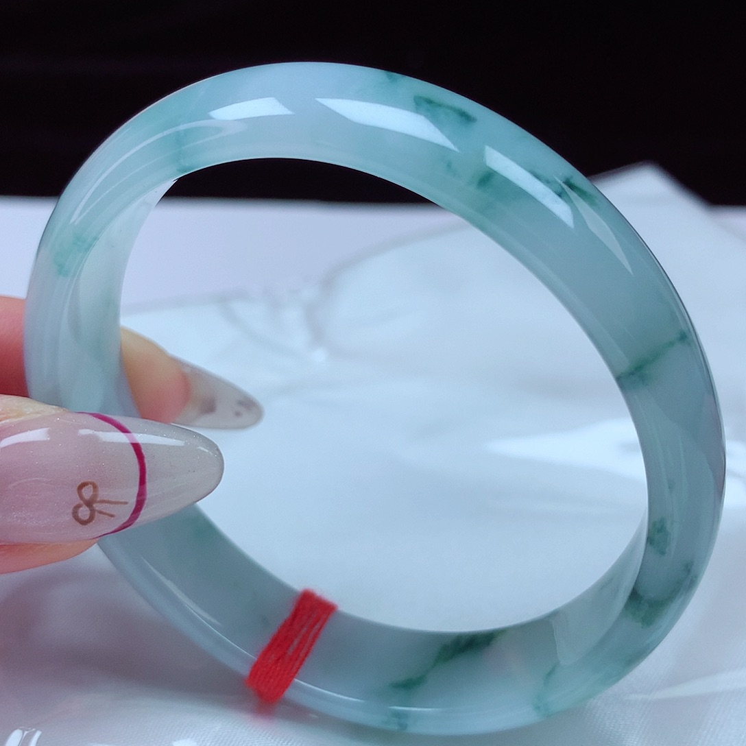 翡翠手镯（贵妃镯）未镶嵌57圈