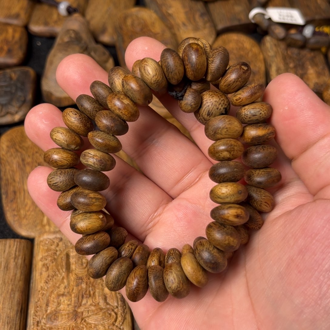 沉香手串奇楠算盘珠1.3双圈手串一条（福利）