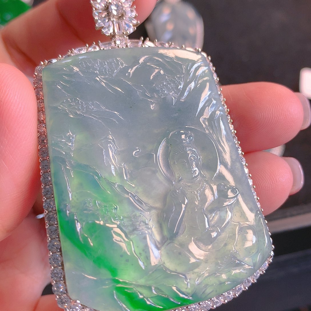 翡翠颈饰银S925镶嵌翡翠