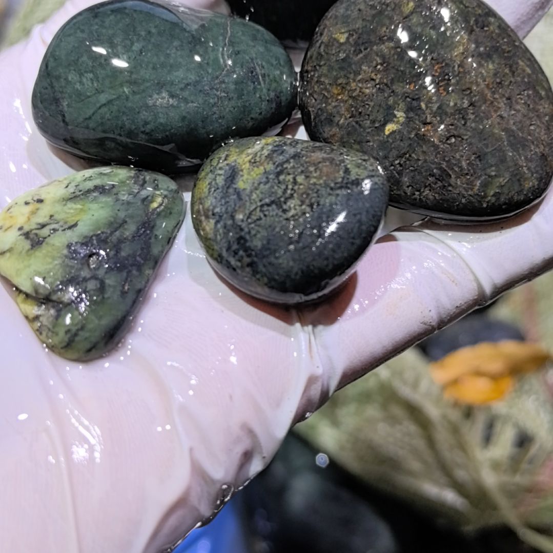 钰***涵藏玉药王石原石五个