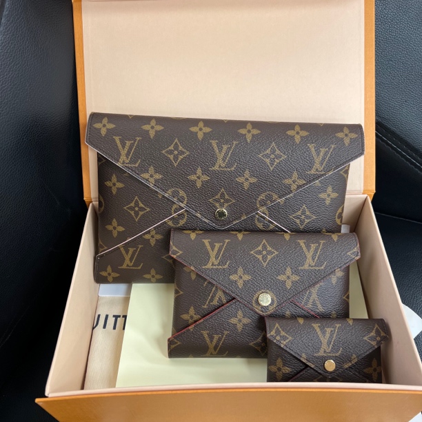 95新 LouisVuitton/路易威登 捐金沉珠/套娃