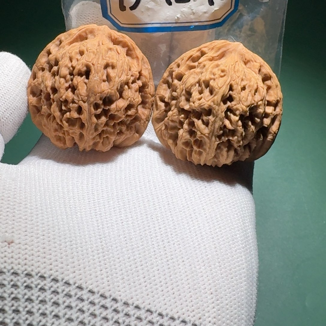 吊坠文玩核桃12号万字s