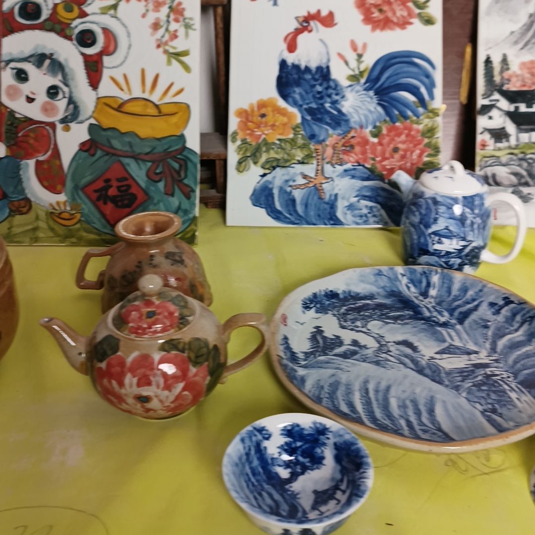 盘景德镇手绘釉下彩