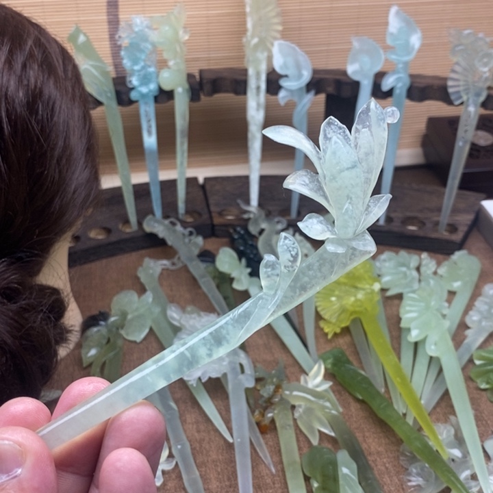 蛇纹石玉未镶嵌发饰