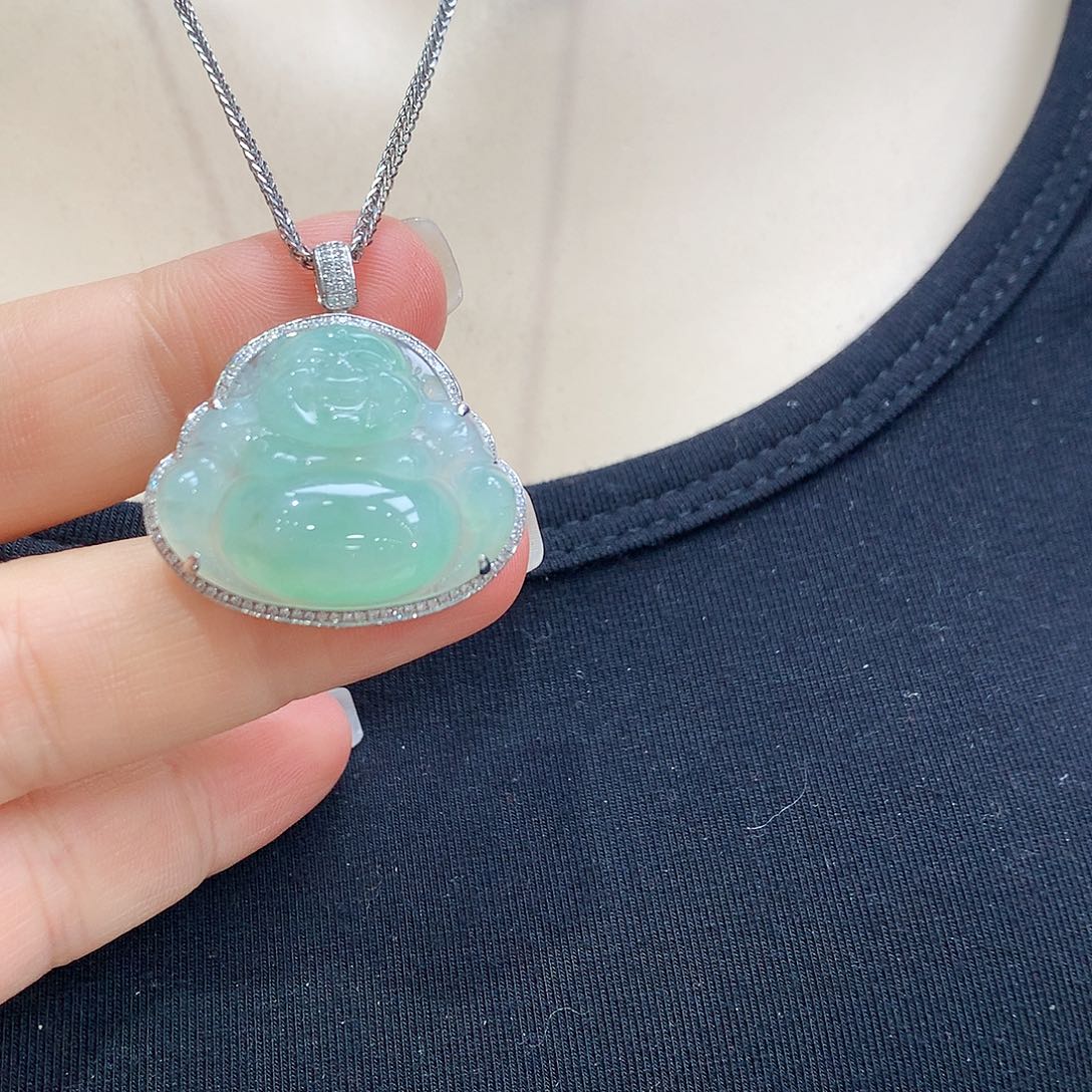 翡翠颈饰18K金镶嵌佛公