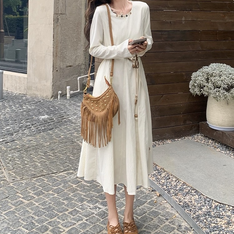 267 温柔风设计款收腰民族感百搭长袖连衣裙（A01）