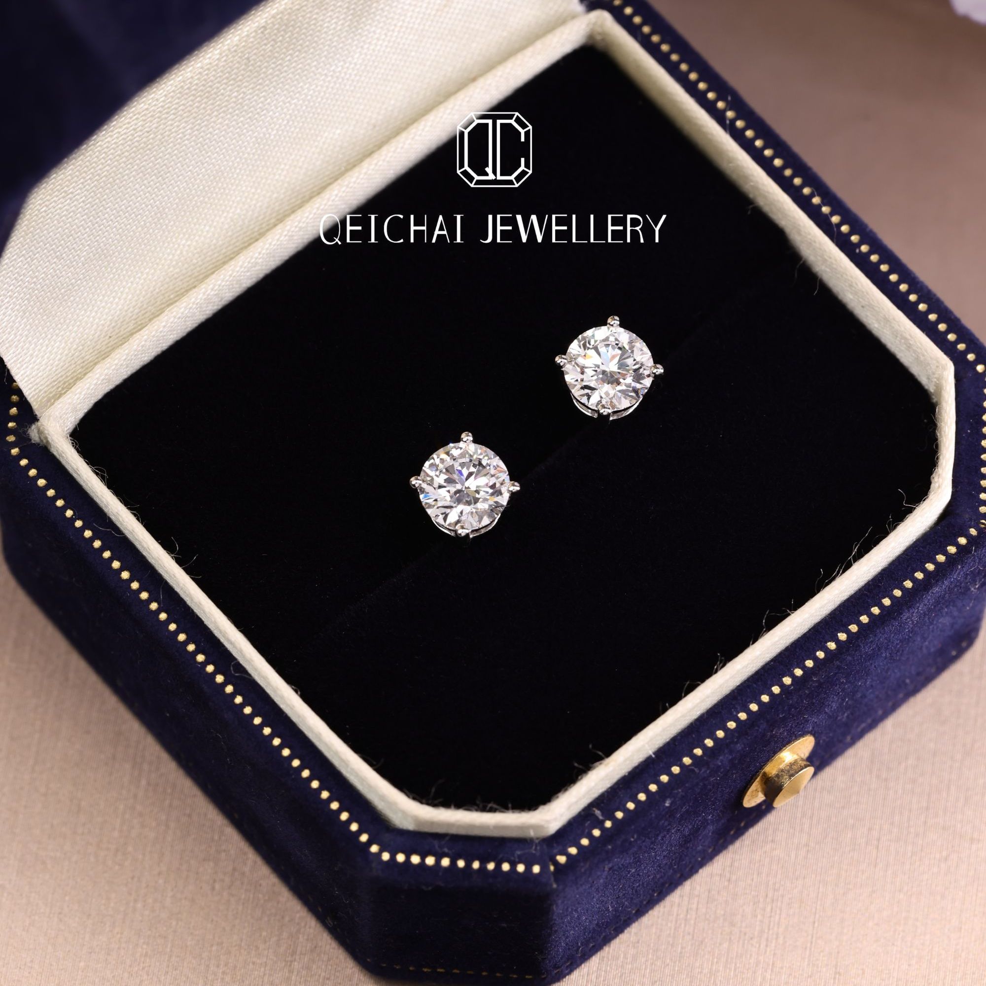 实验室培育钻石18k金 四爪款耳钉，NGTC证书（不含K金耳堵）