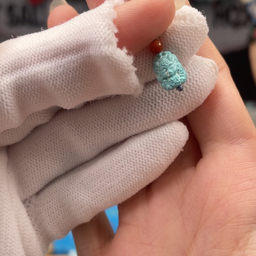 绿松石未镶嵌挂件