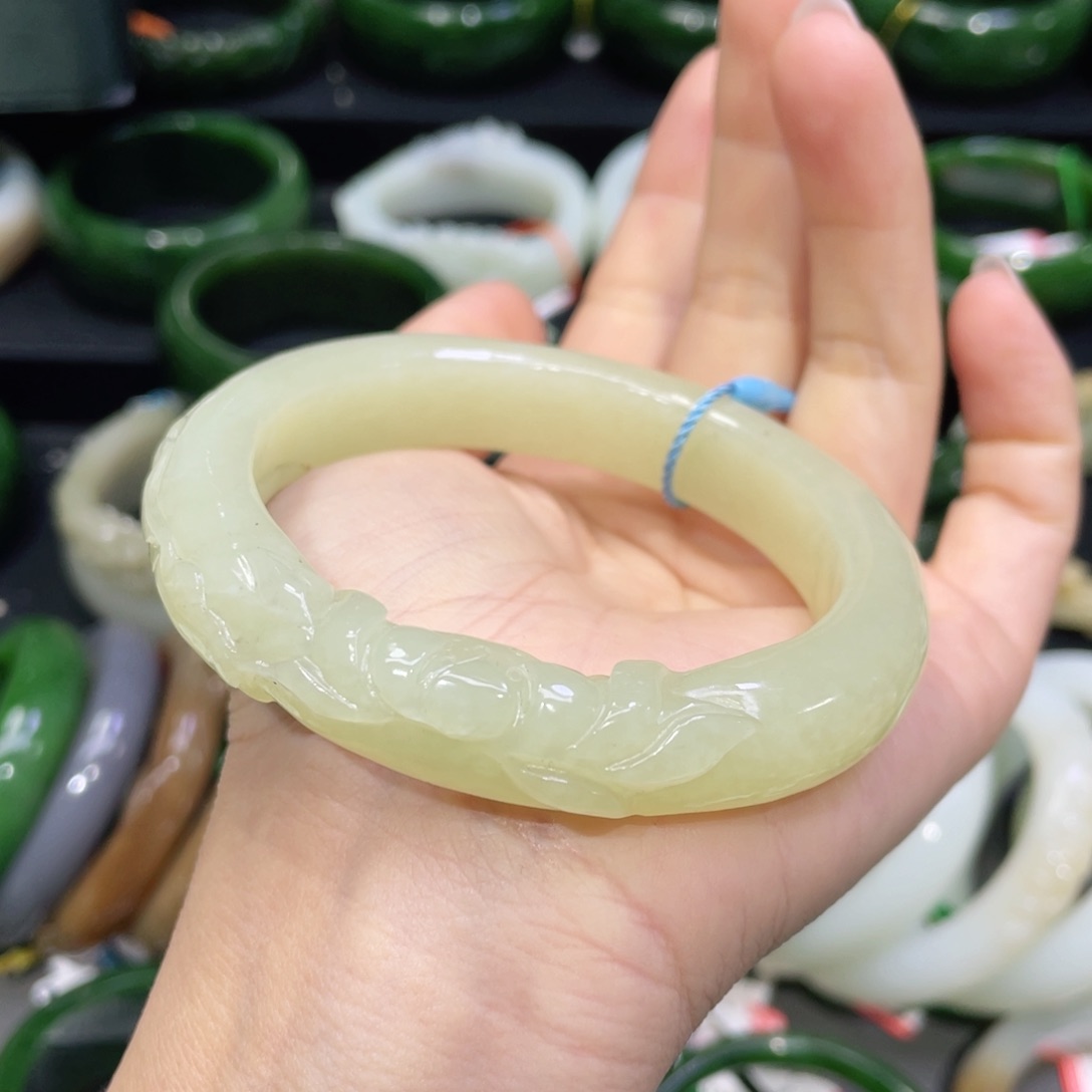 未镶嵌手镯和田玉67