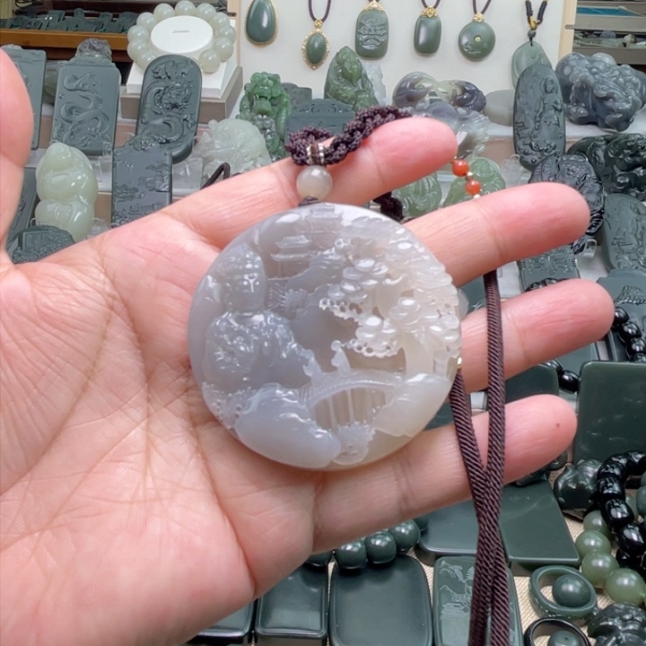 和田玉观音山水吊坠未镶嵌