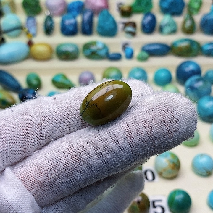 绿松石配饰未镶嵌