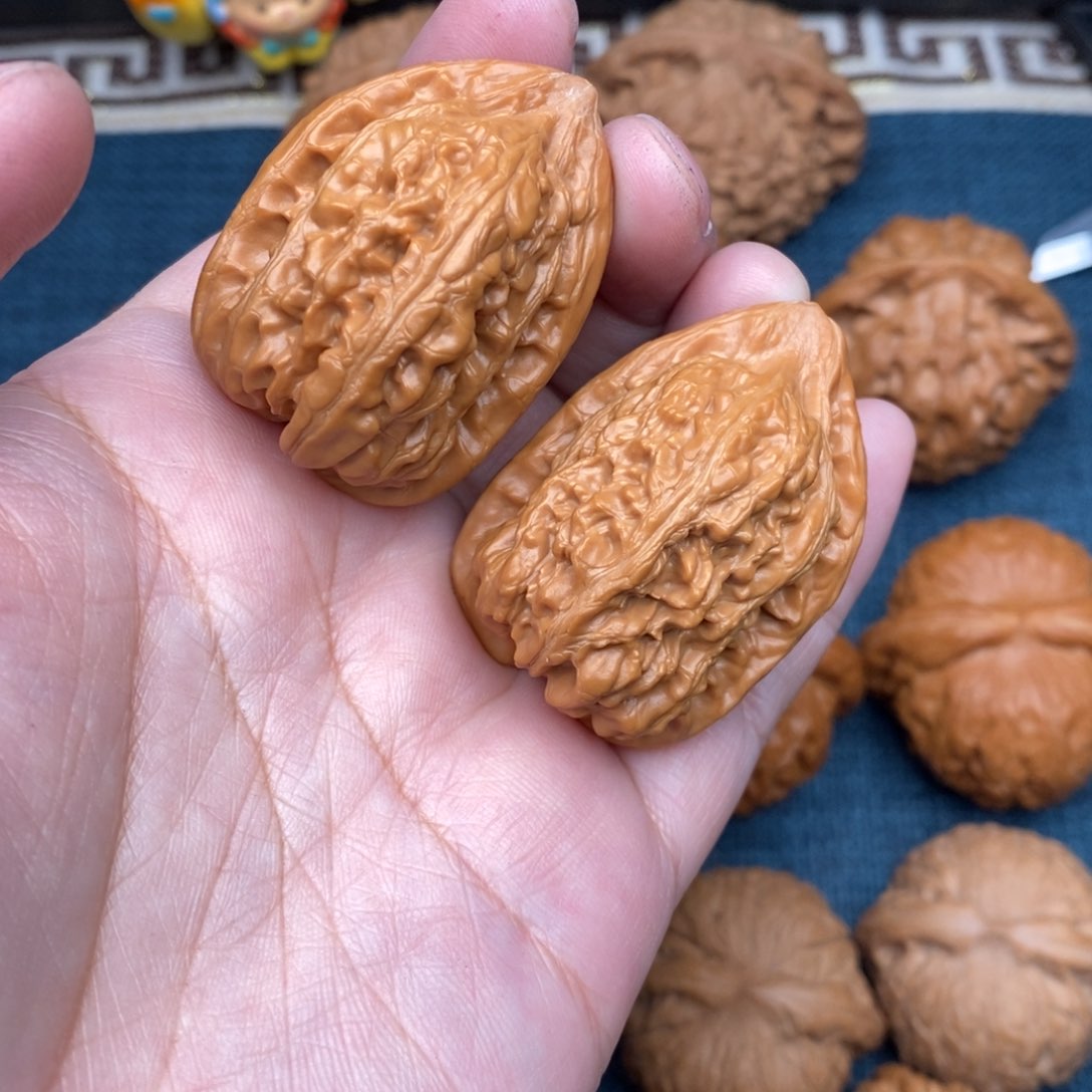 文玩核桃把件31赤龙鸡心全品