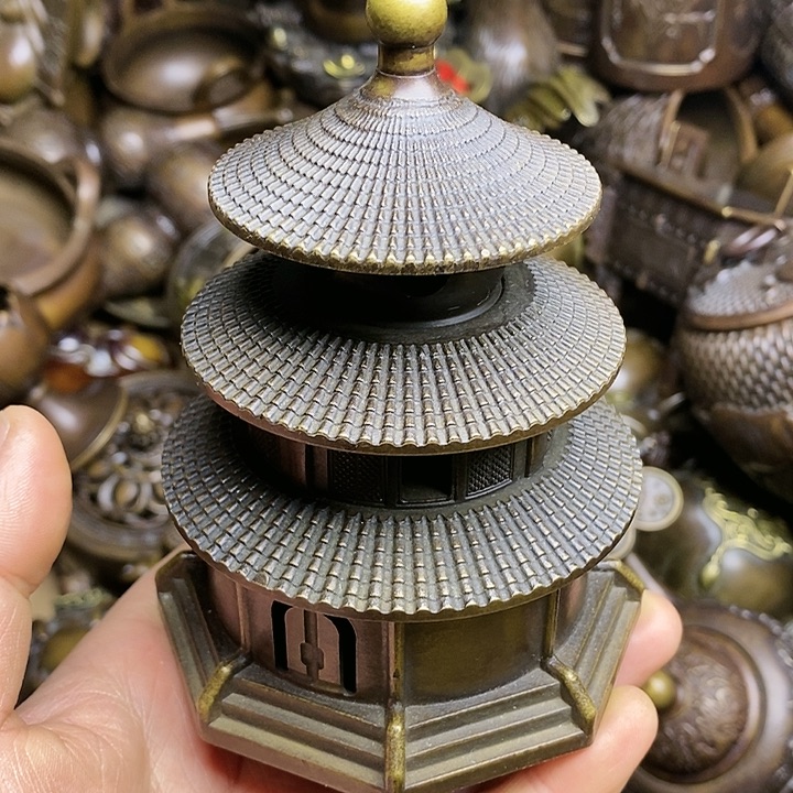 精美铜器，做工精致