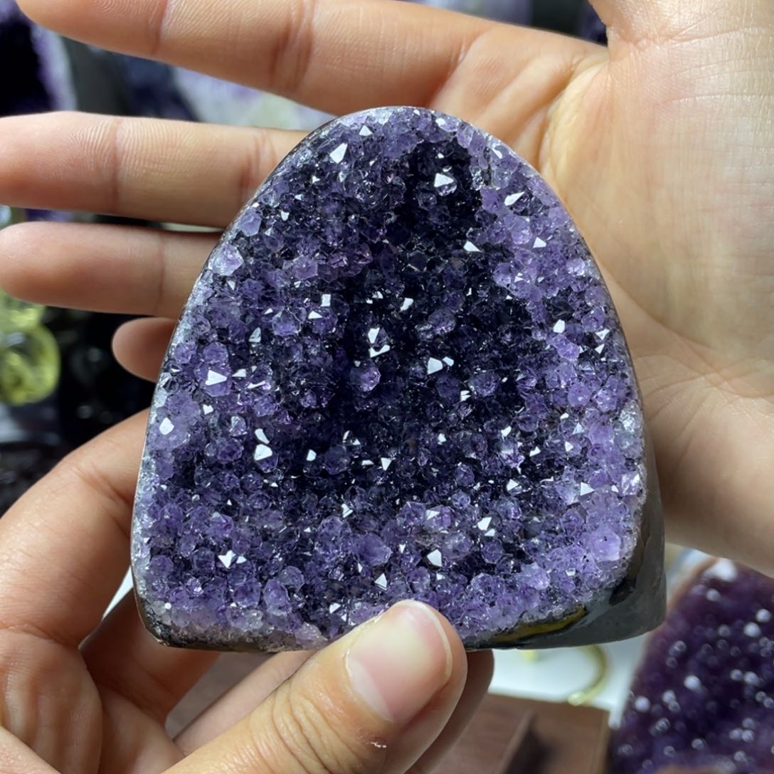 紫晶大型摆件（非配饰）未镶嵌