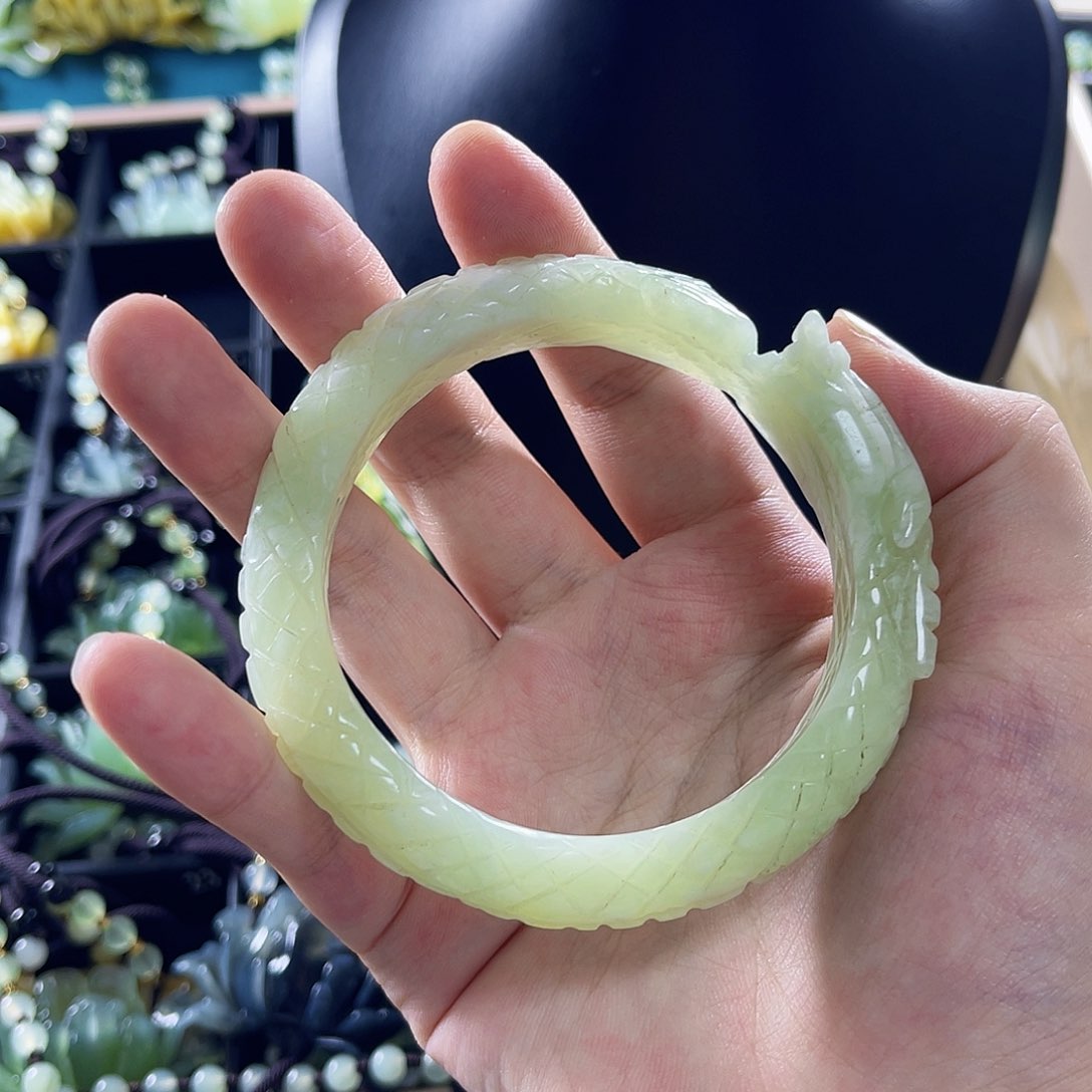 蛇纹石玉颈饰合金4****风