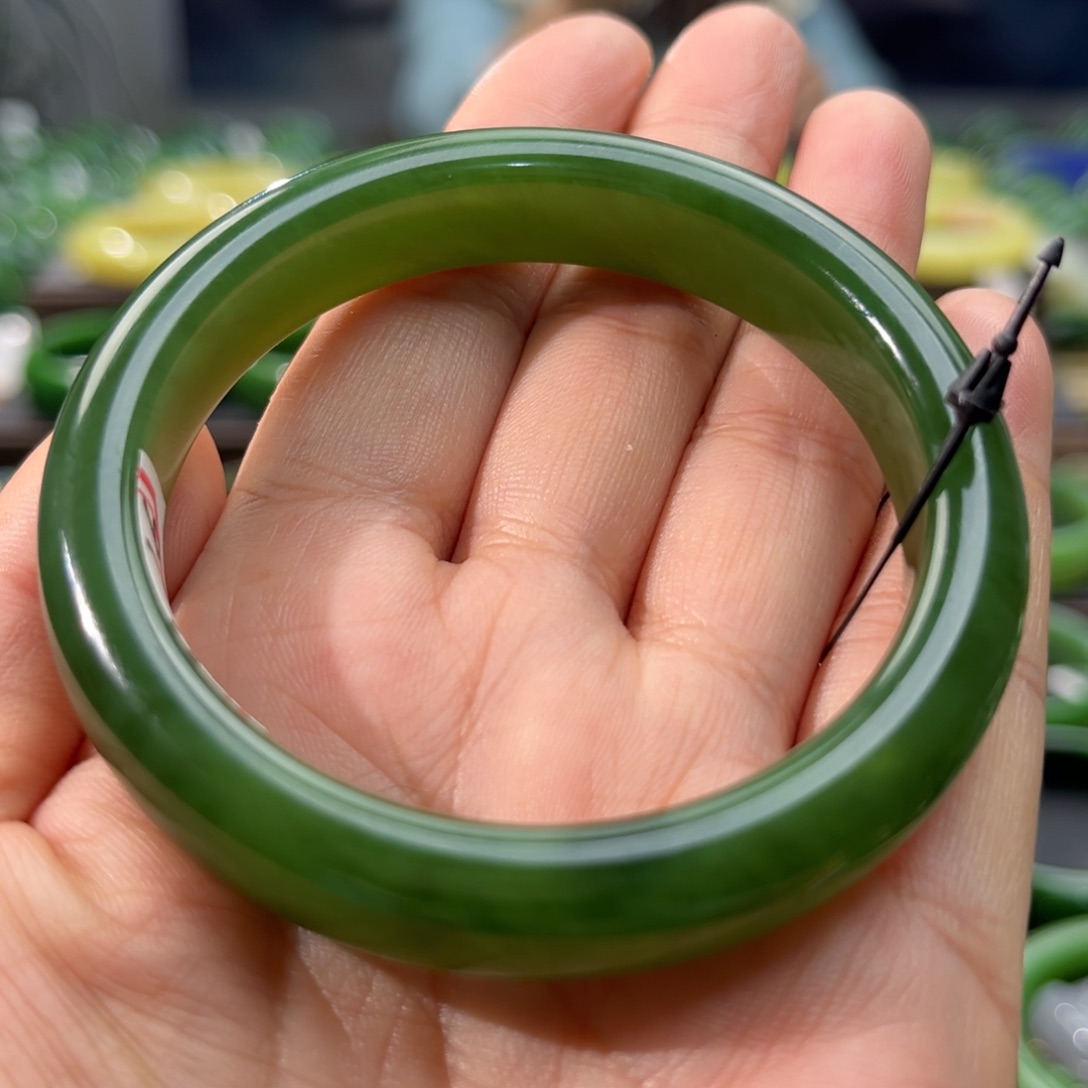 和田玉（碧玉）手镯未镶嵌