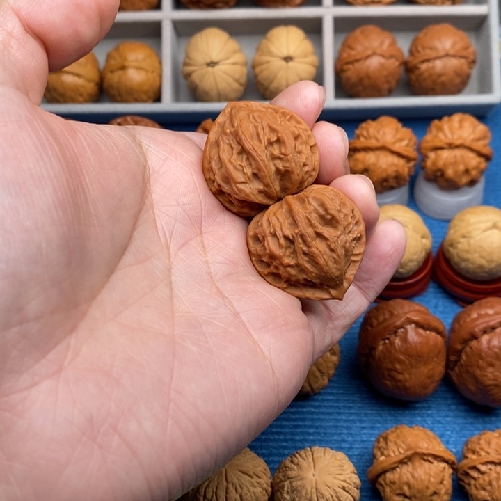 把件文玩核桃红桃A