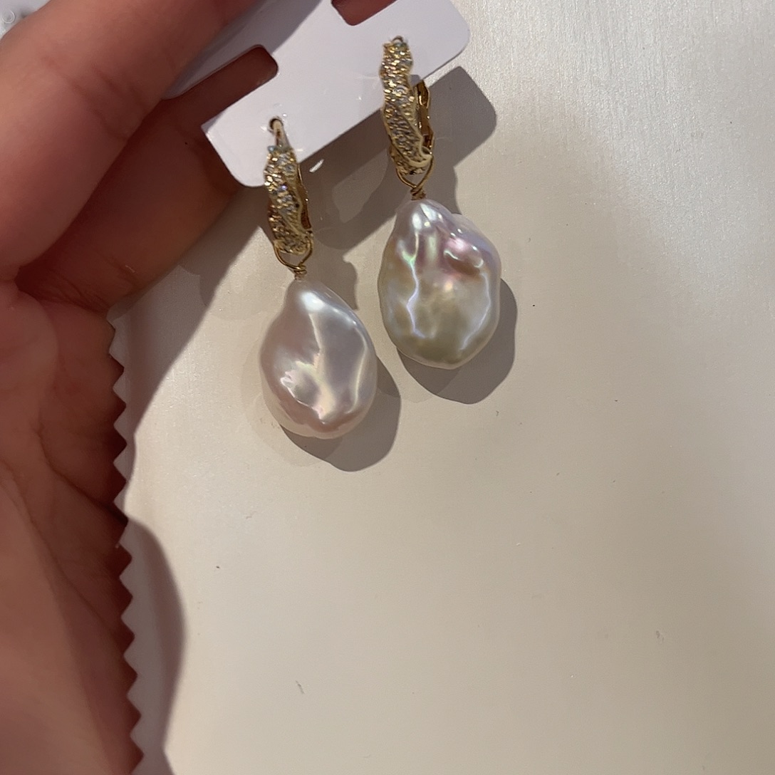 淡水珍珠合金颈饰