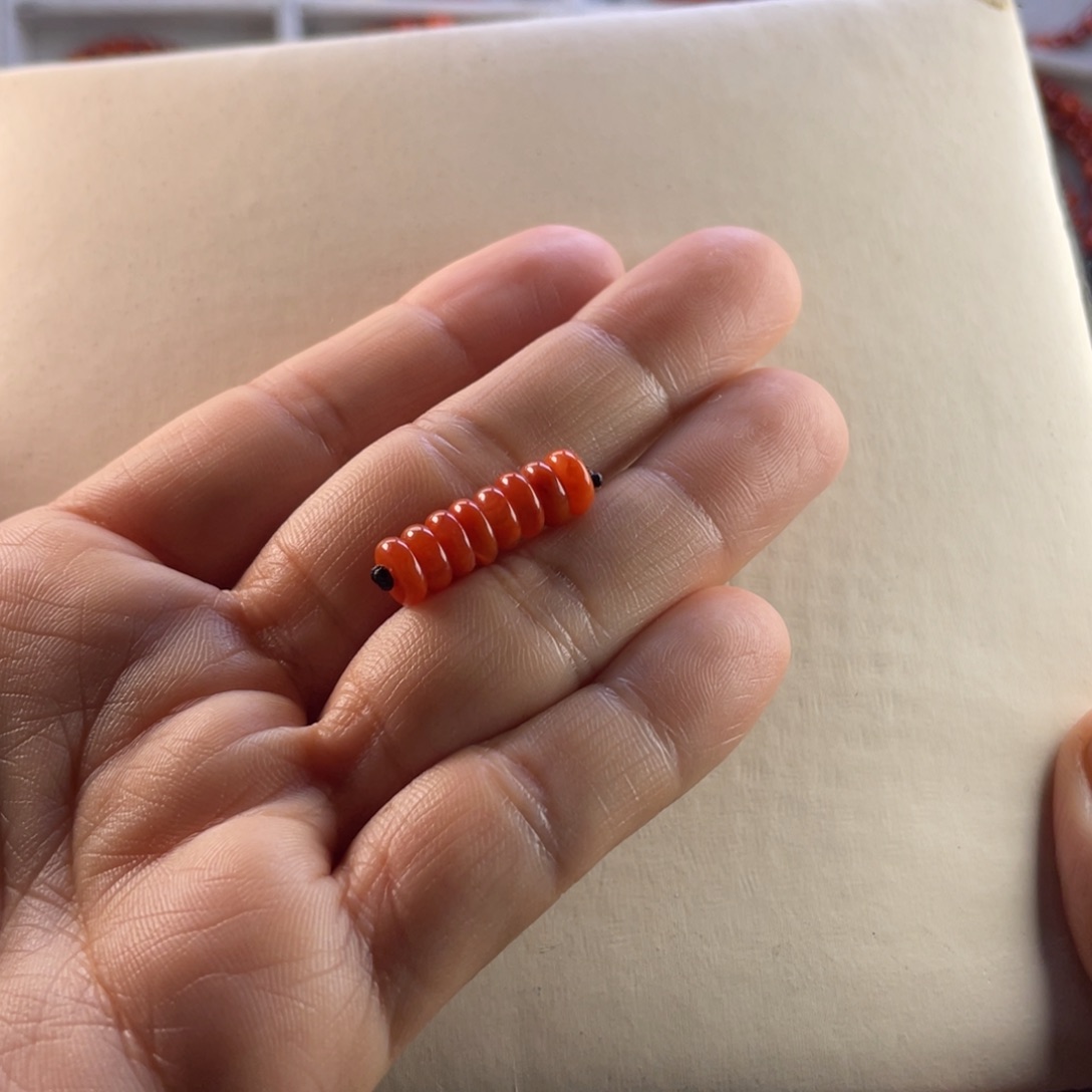 南红玛瑙珠宝奇石未镶嵌隔片配饰尺寸6.8左右