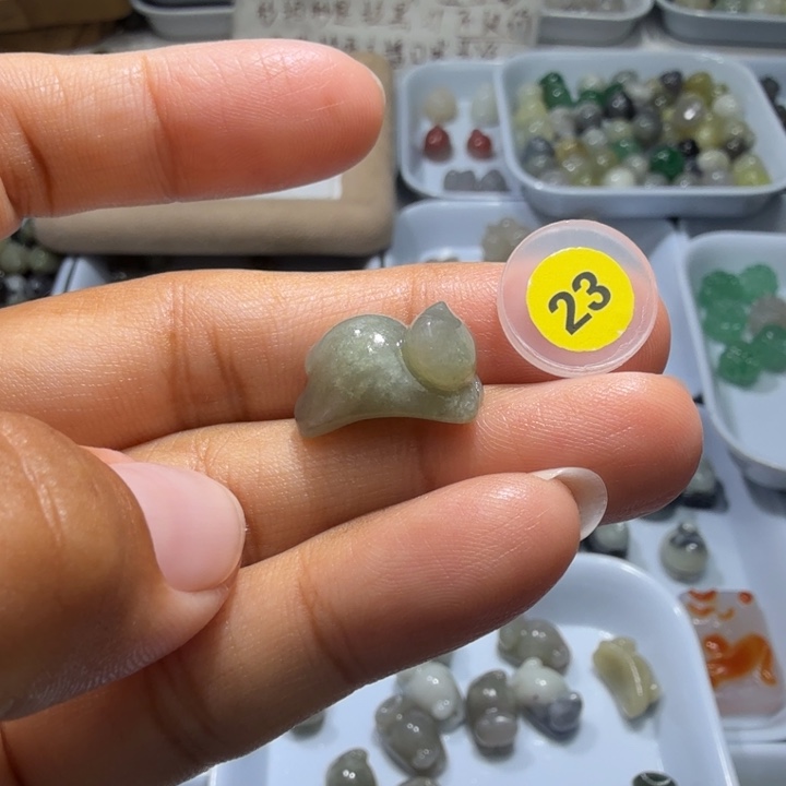 和田玉未镶嵌珠宝半成品