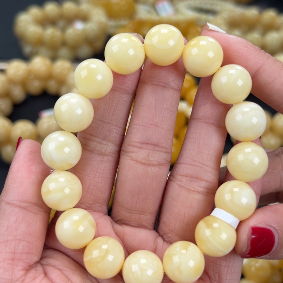 琥珀未镶嵌手链23克