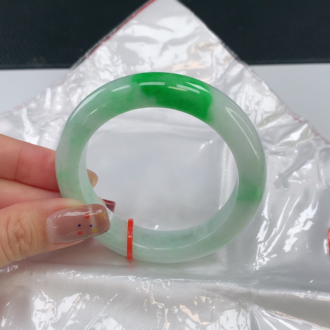 未镶嵌手镯翡翠812