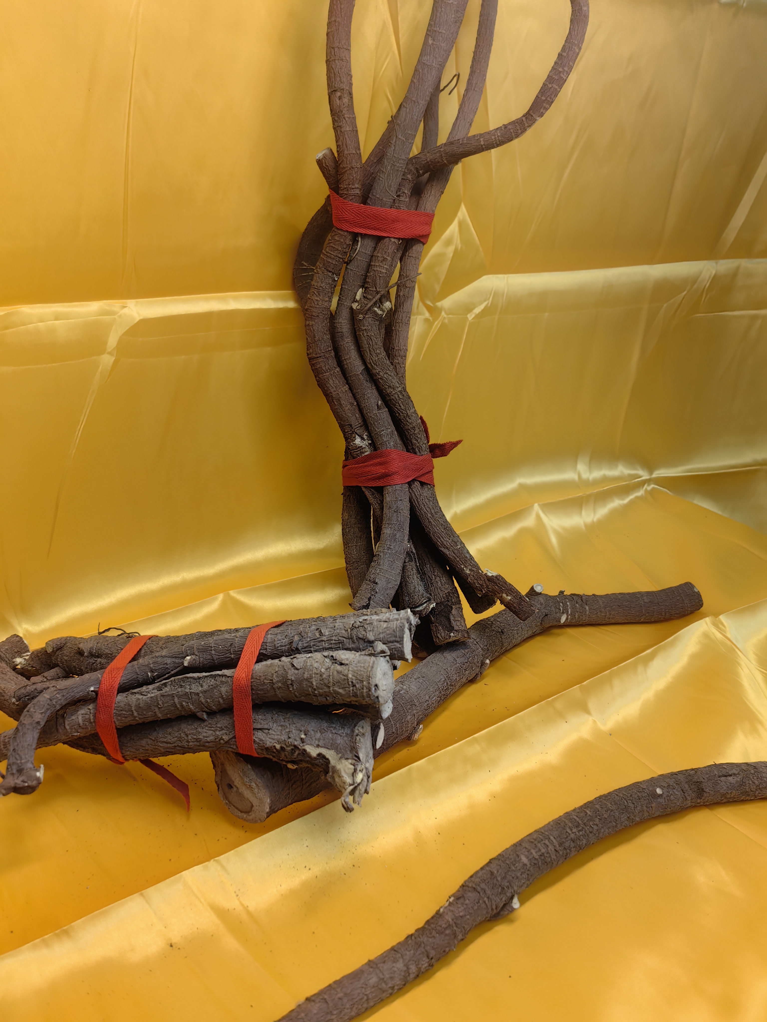 内蒙古甘草，纯纯的本地发货也称为凉外甘草