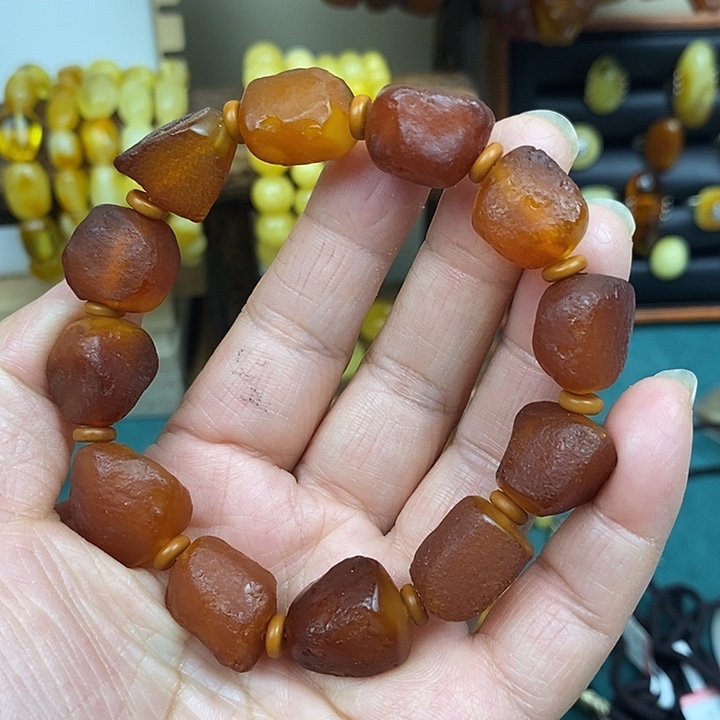 琥珀未镶嵌颈饰手串