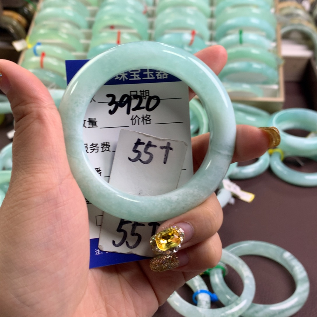 蛇纹石玉手镯未镶嵌3920