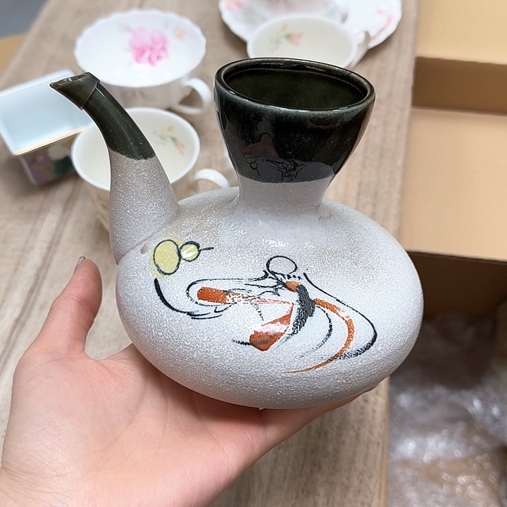 瓷片噗哈哈哈哈哈哈哈哈哈