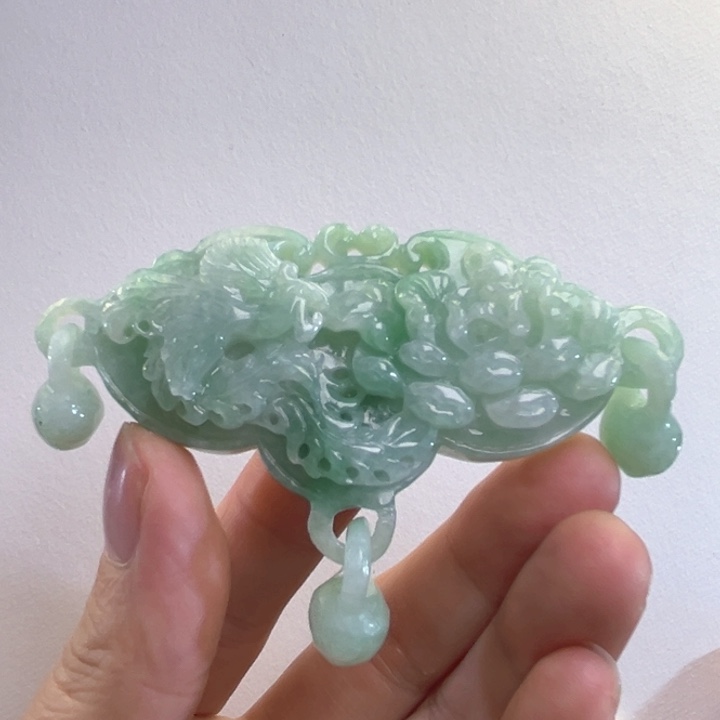 翡翠吊坠(赠链)未镶嵌代编织