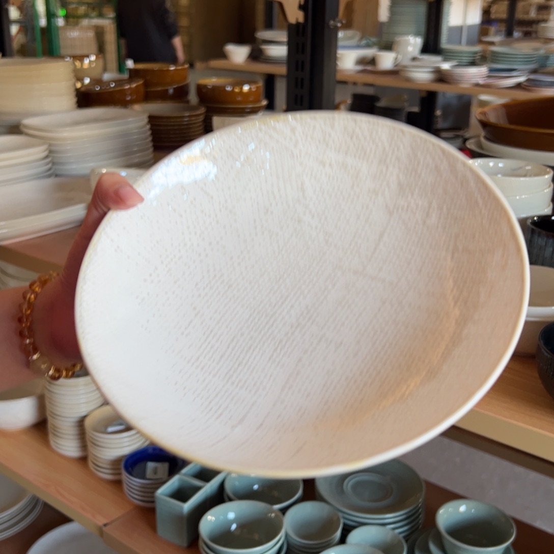 新骨瓷087瑕疵慎拍洛娃白麻布纹9寸汤盘