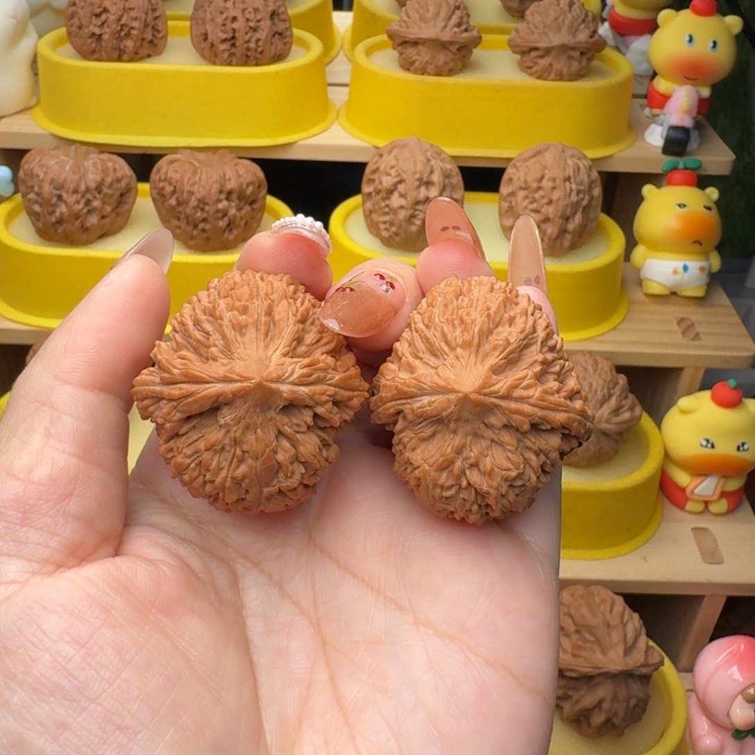 ₯***️吊坠文玩核桃36大蒜头轻微差尺（全品）