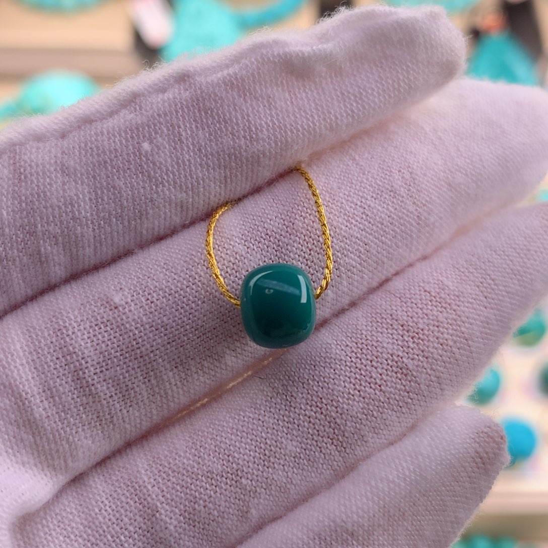 绿松石珠宝奇石未镶嵌8.3×7.2