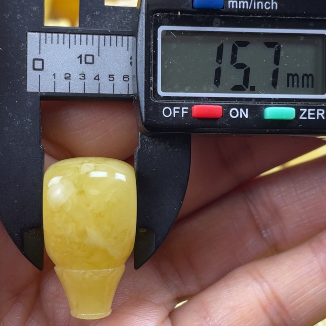 蜜蜡未镶嵌裸石3杂