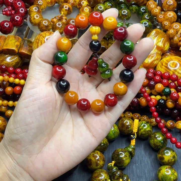 松木琥珀木文玩手串