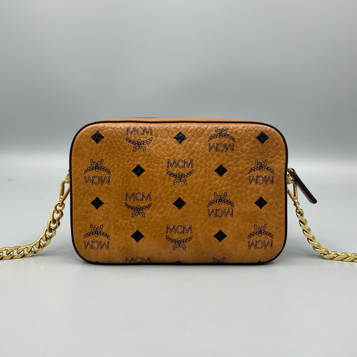 95新 MCM MCM 经典干邑色相机包 尺寸20*13 A3507