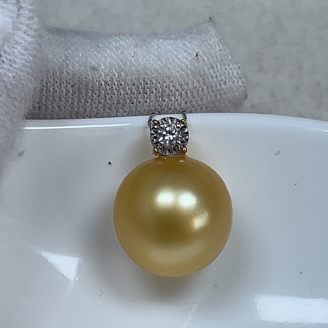 海水珍珠18K金镶嵌吊坠(不含链)11.8mm