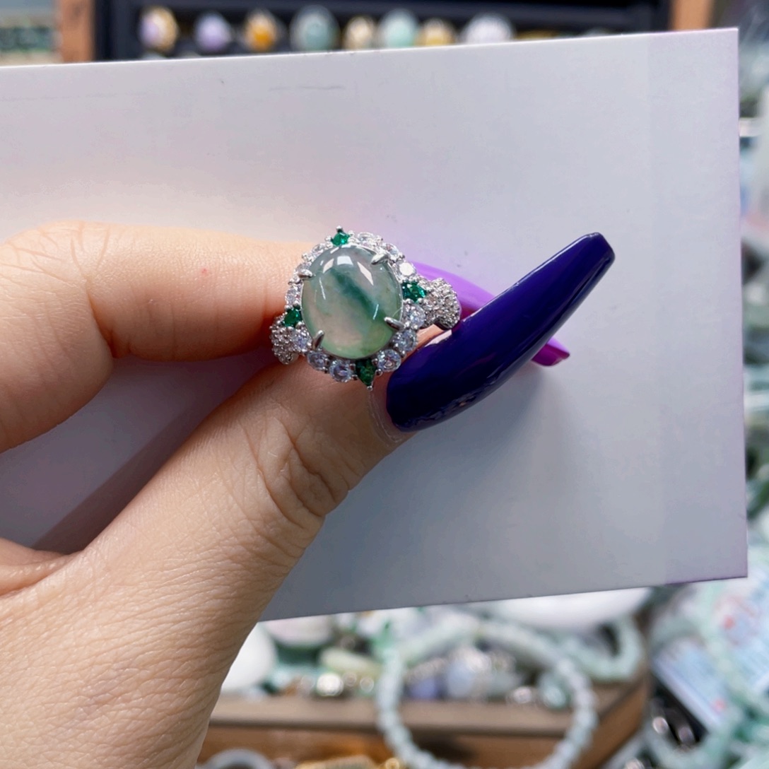 翡翠颈饰未镶嵌天然翡翠Ａ货