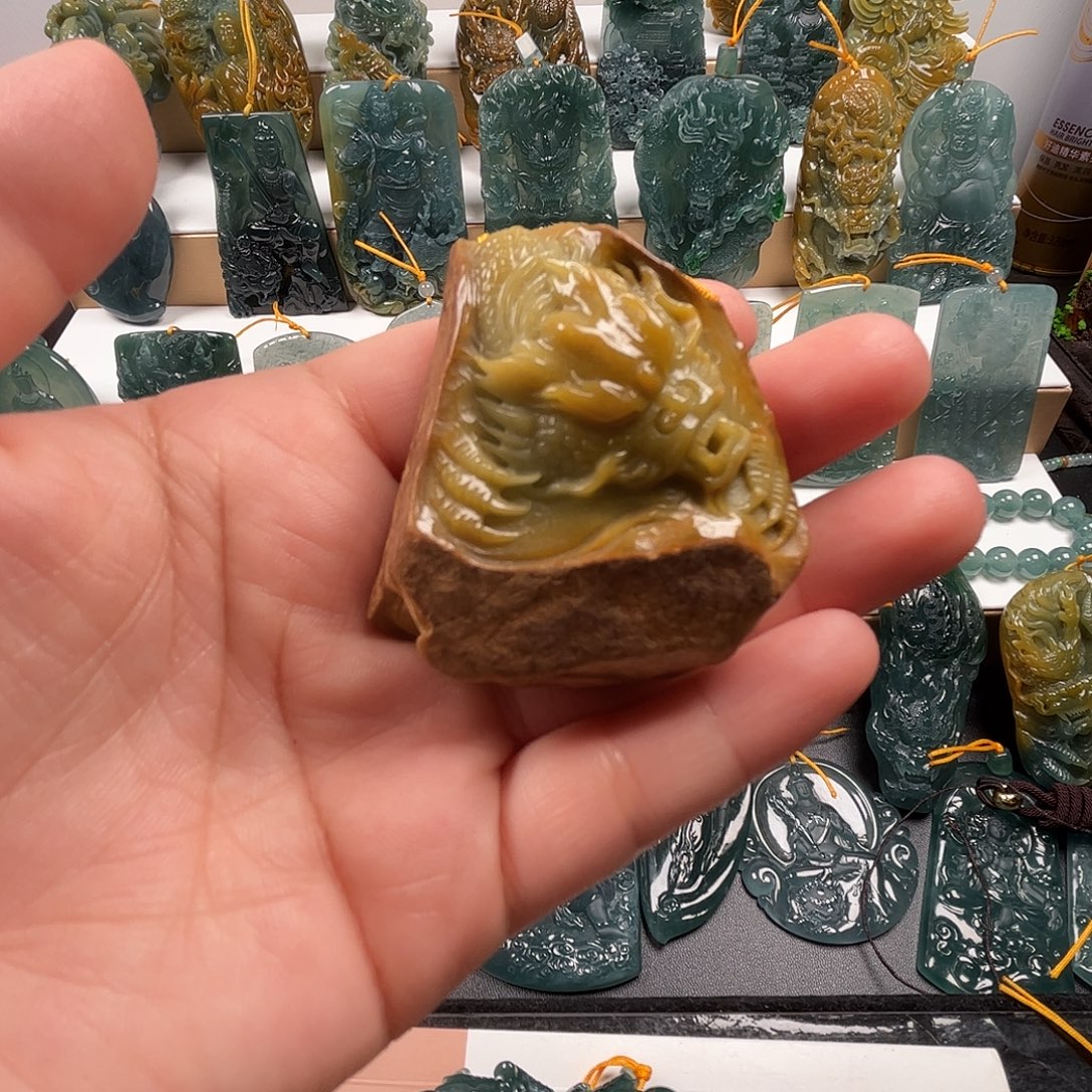 翡翠未镶嵌套链纯天然A货翡翠吊坠666